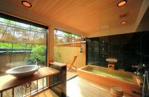Traditional japanese style 16TATAMI Suite Garden room,Room with a Onsen style Garden bathroom and a washroom